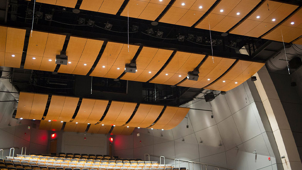 tiyatro salonu akustik tavan kaplama
